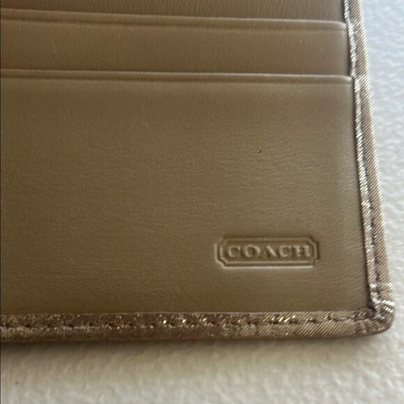 Coach Silver Wallet Classic Design - Picture 5 of 9